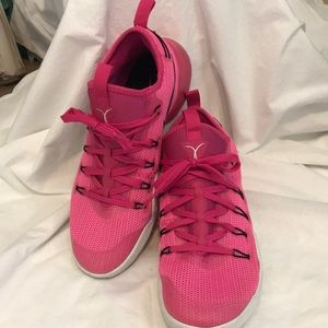 Nike hypershift vivid pink